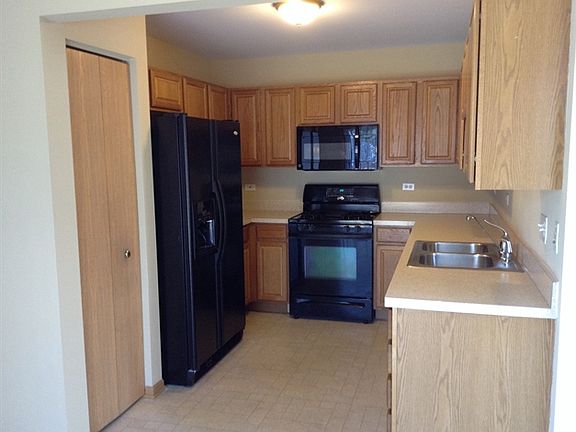 2nd image of 39126 N Aberdeen Ln