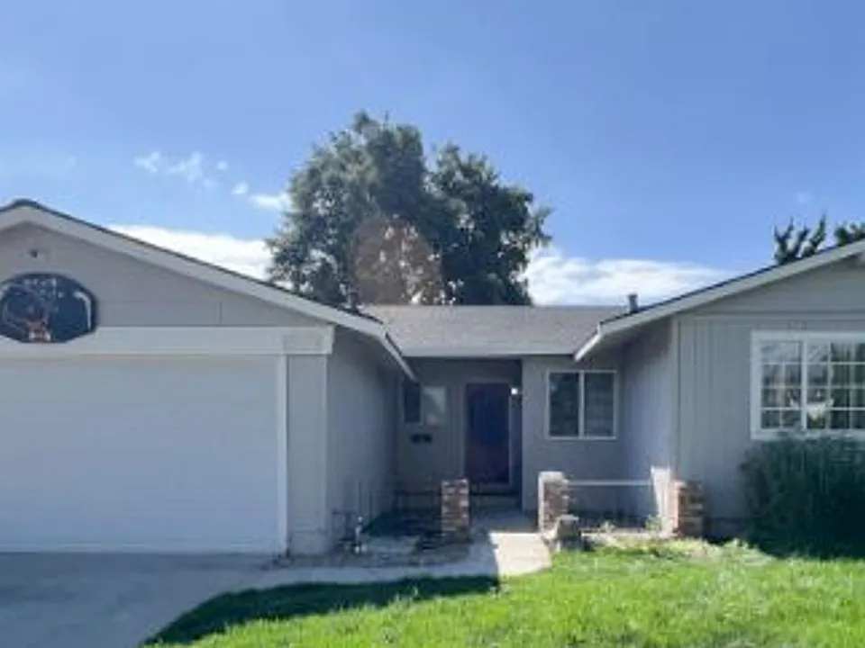 3023 Plumstead Way