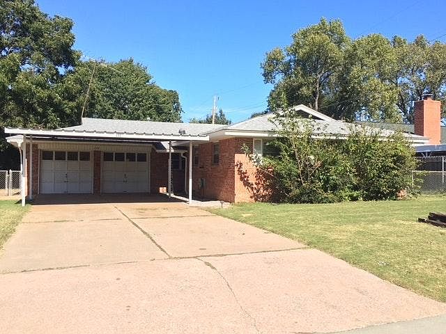 1st image of 121 Kelly Dr