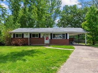 1605 Koch Dr, Florissant, MO 63033