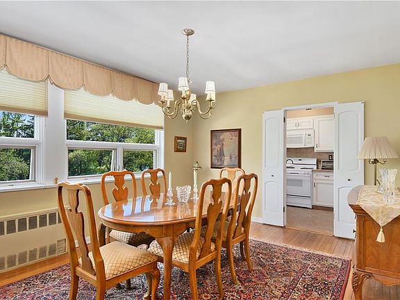 5th image of 24 Channing Pl APT 2L