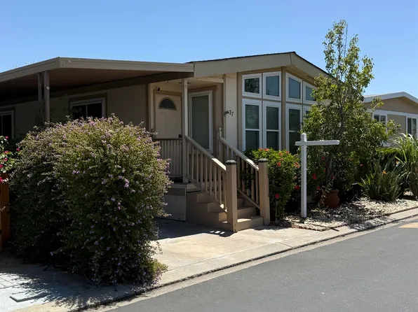 812 W Clover St #37, Tracy, CA 95376
