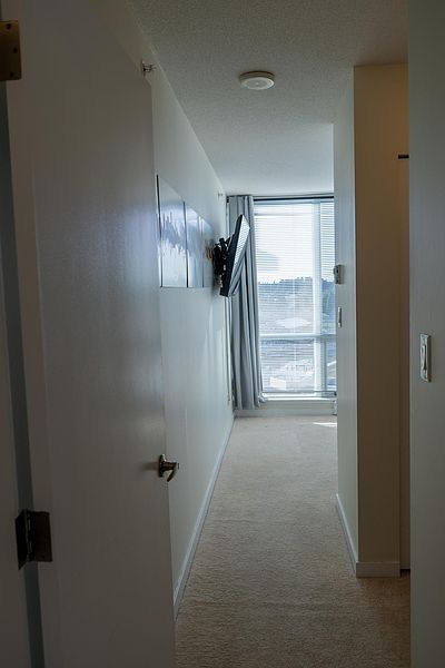 Surrey Apartment for rent - 2 Bedrooms — photo 11