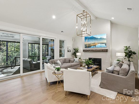 5th image of 2013 Garden View Ln