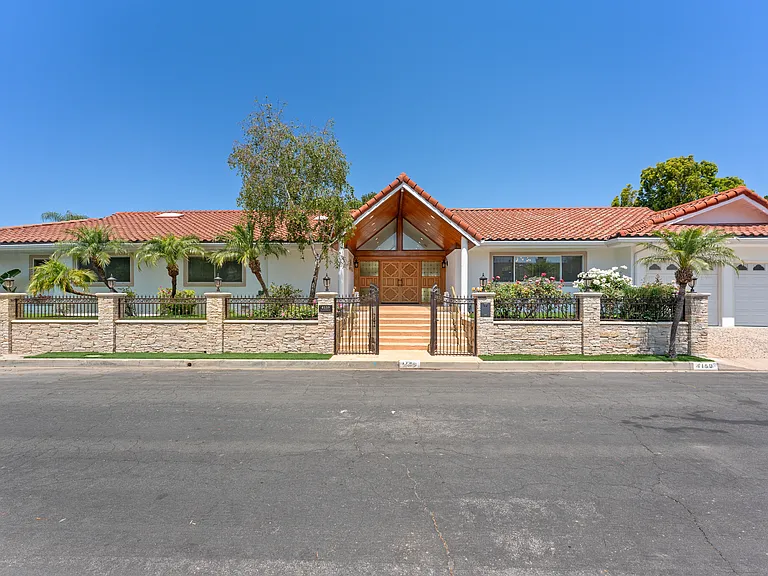 4159 Regal Oak Dr — Photo 56