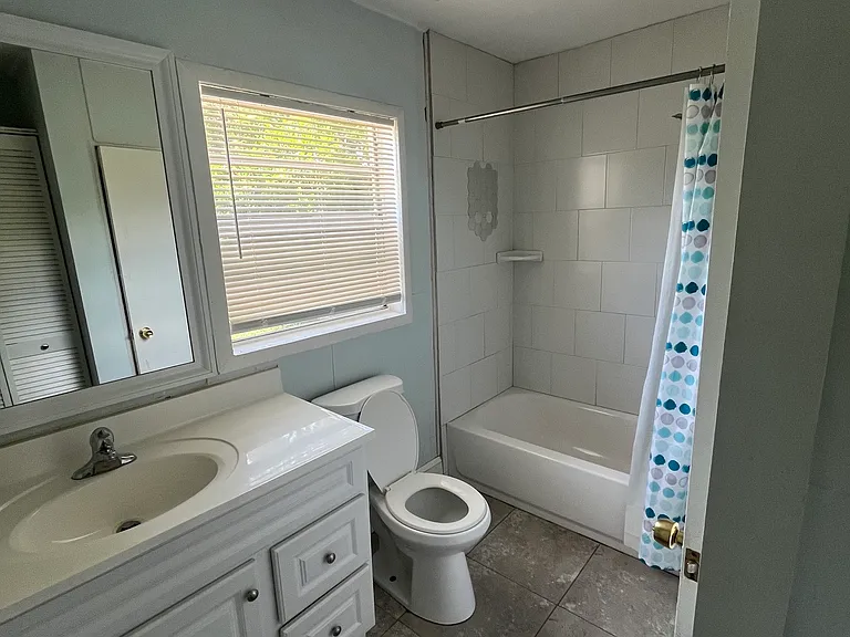 4321 Hargrave St — Photo 9