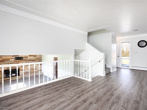 4th image of 5220 Center Rd