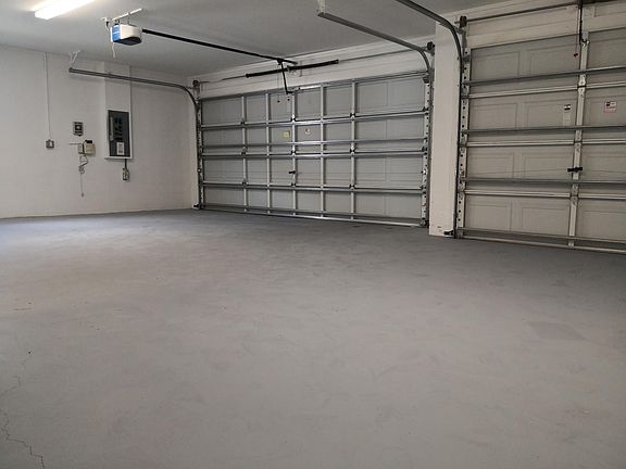 4th image of 34421 Windknob Ct