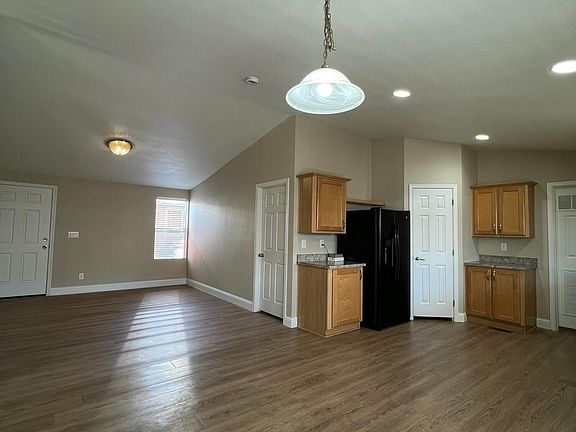 5th image of 6839 W Taylor Street #209