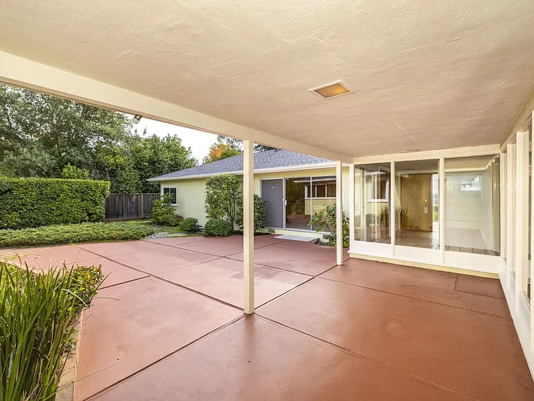 4287 Pomona Ave — Photo 15