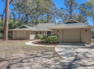 1 Magnolia Cres, Hilton Head Island, SC 29928