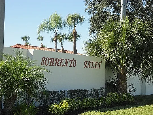 753 Sorrento Inlt — Photo 28