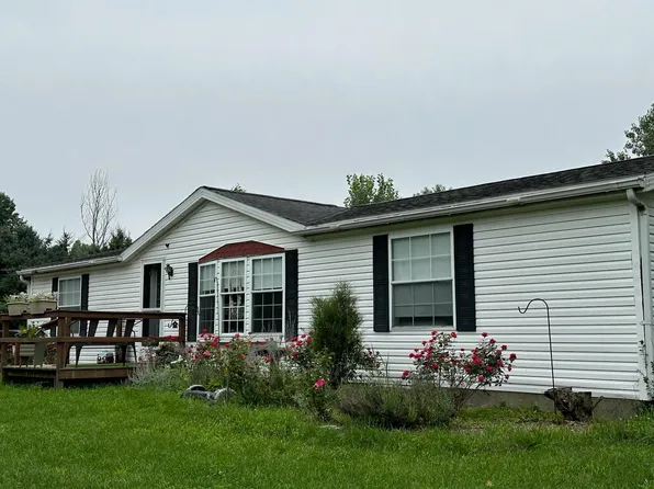 67580 40th St, Paw Paw, MI 49079