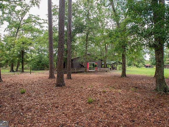 3rd image of 129 Carter Dr