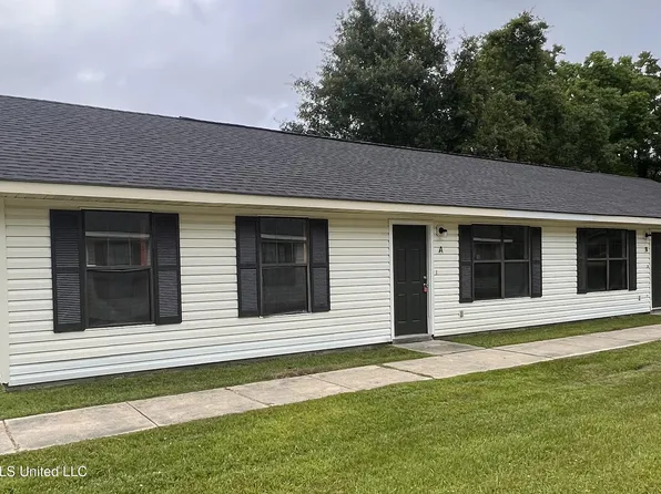 2414 34th Ave #A, Gulfport, MS 39501
