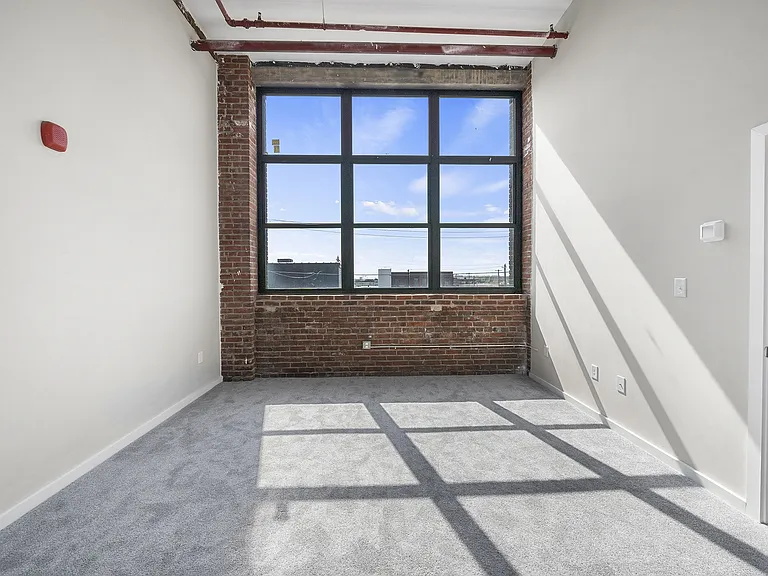 East Tioga Lofts — Photo 14