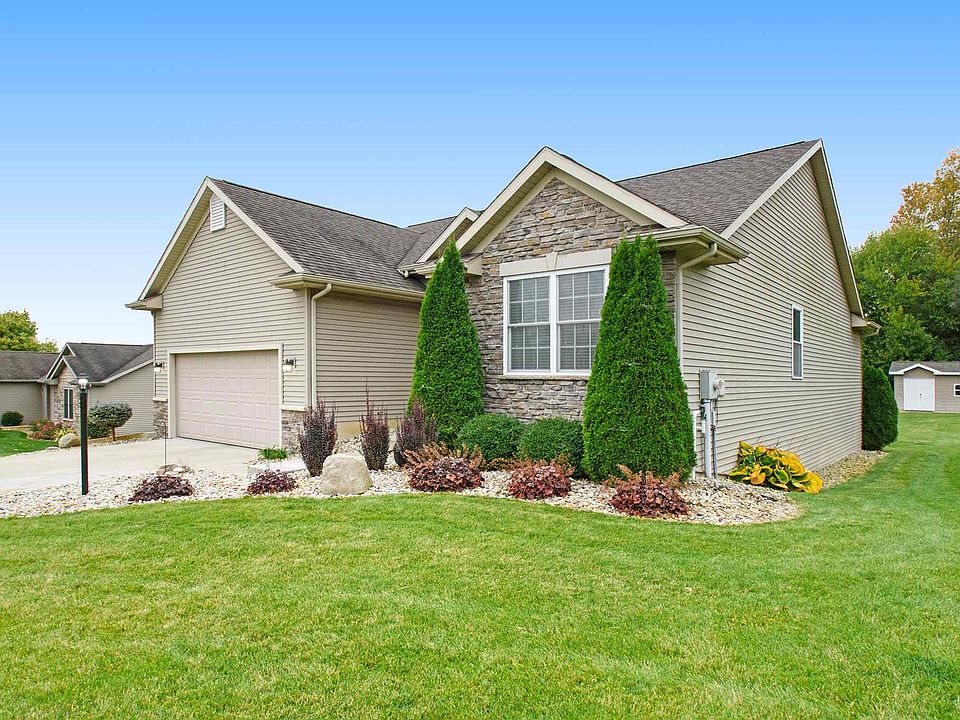 1st image of 57153 Garnet Ln