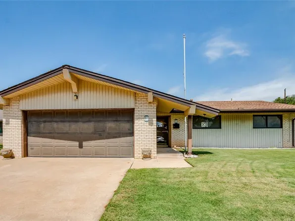 7701 NW 29th St, Bethany, OK 73008