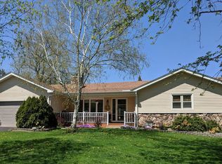 446 Grever Ct, Lake Zurich, IL 60047