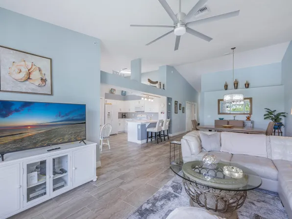 28871 Bermuda Lago Ct, Bonita Springs, FL 34134