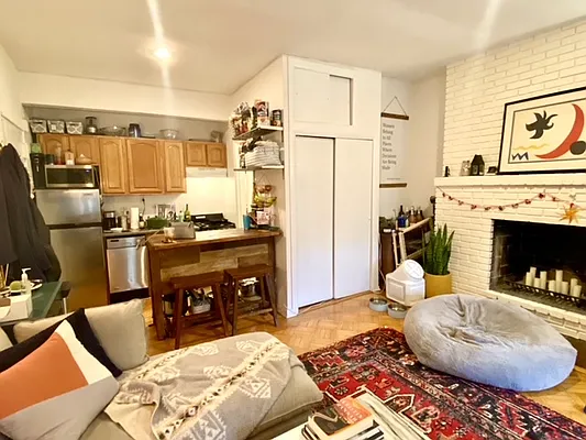 Rented by Brooklyn Heights Real Estate Inc | media 4