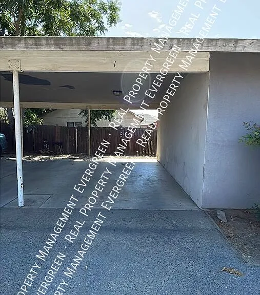 274 S Villa St #A — Photo 10