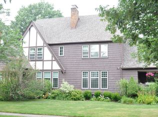 3967 Elmwood Rd, Cleveland Heights, OH 44121