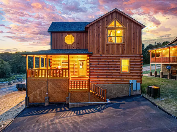 401 Southern Sun Way, Pigeon Forge, TN 37863