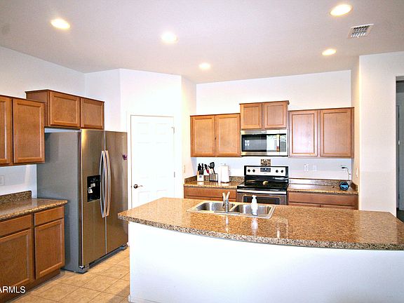 4th image of 27726 N 175th Dr