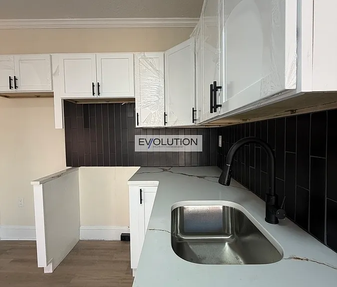 906 Park St #3E — Photo 5