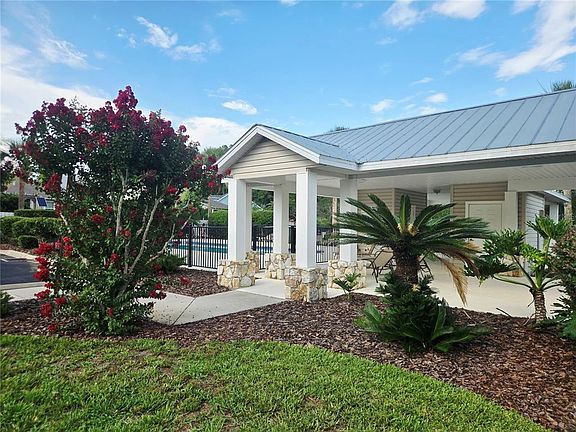 4th image of 1611 NW 121st Way