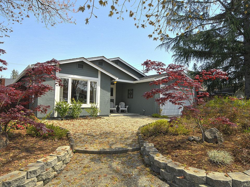 1st image of 143 Arroyo Grande Way