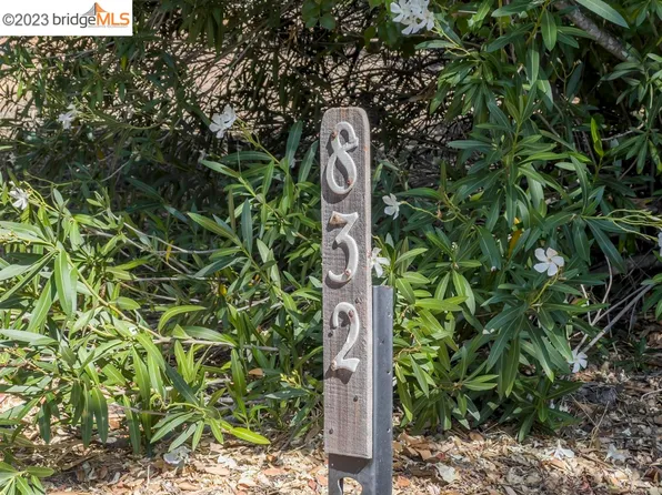 832 Solana Dr, Lafayette, CA 94549