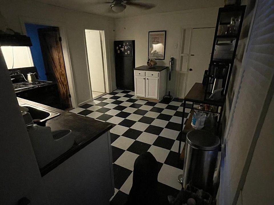 1st image of 25 Desson Ave APT 1