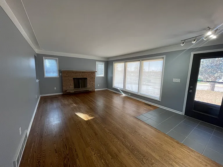 2646 Kraft Ave SE — Photo 8