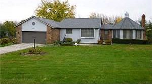 2nd image of 6970 Castlewood Dr S