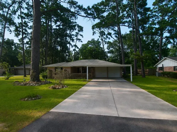 2712 Whispering Pines St, Baytown, TX 77521