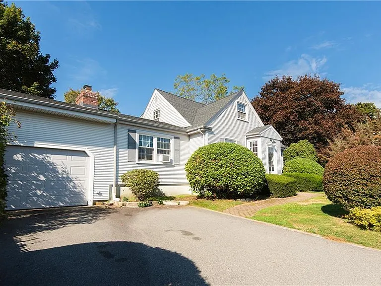 8 Fenner Ave — Photo 3
