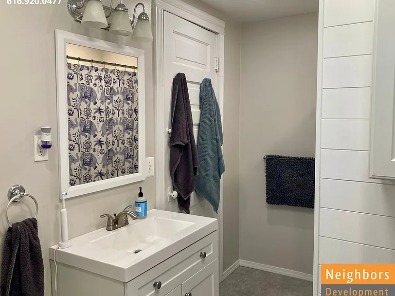260 Eastern Ave SE #1 — Photo 3