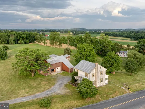 70 McGillstown Rd, Annville, PA 17003