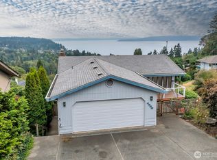 1233 SW 171st Pl, Normandy Park, WA 98166