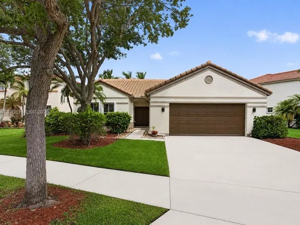 370 Carrington Dr, Weston, FL 33326