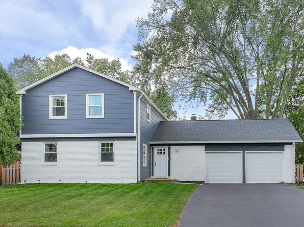 931 Shady Grove Ln, Buffalo Grove, IL 60089