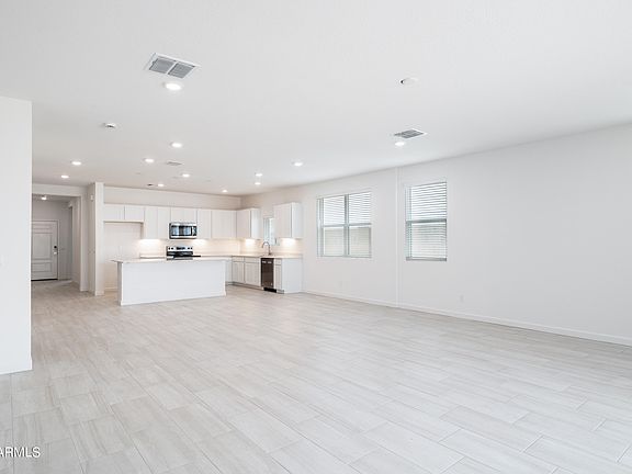 4th image of 17739 W CAROL Avenue