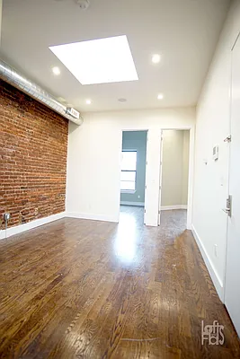 Rented by Lofts and Flats LLC | media 22