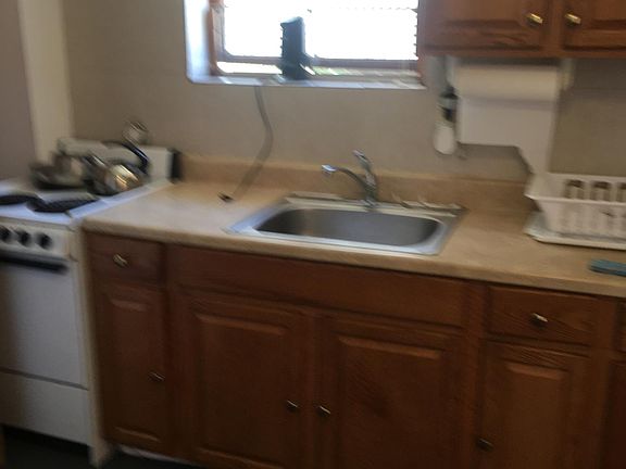 4th image of 117 Shore Dr APT B