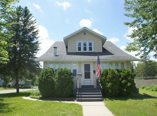 1132 W River Dr, Stevens Point, WI 54481