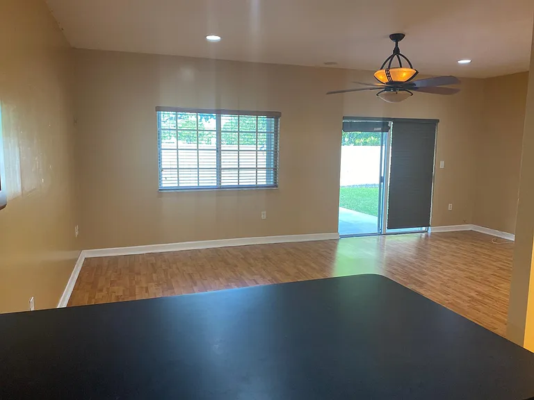 2735 NE 42nd Ave — Photo 5