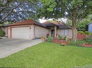 133 Plaza Dr, Universal City, TX 78148