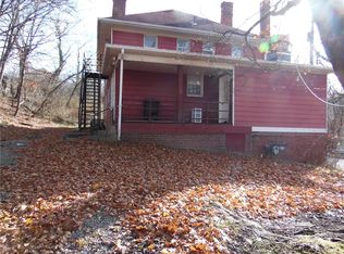 565 Benjamin St, Tarentum, PA 15084